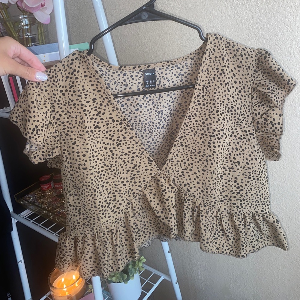 Slightly cropped flowy dotted top
